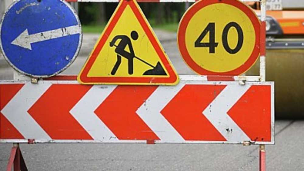 Centrul Capitalei, blocat! Șoferii sunt îndemnaţi să ocolească zona